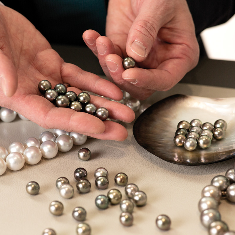 Perlen und Edelsteine bei Juwelier Mayrhofer in Linz
