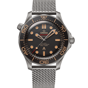 Omega Seamaster Diver 300M Omega Co-Axial Master Chronometer 42 mm 007 Edition 210.90.42.20.01.001 bei Juwelier Mayrhofer in Linz