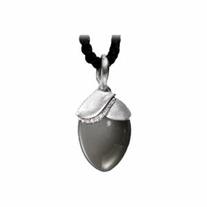 Ole Lynggaard Lotus Pendant A2655-504 bei Juwelier Mayrhofer in Linz